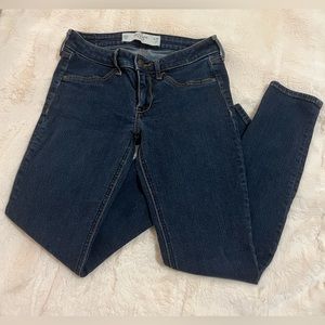 Abercrombie & Fitch Denim dark jeggins size 00S W24 L27